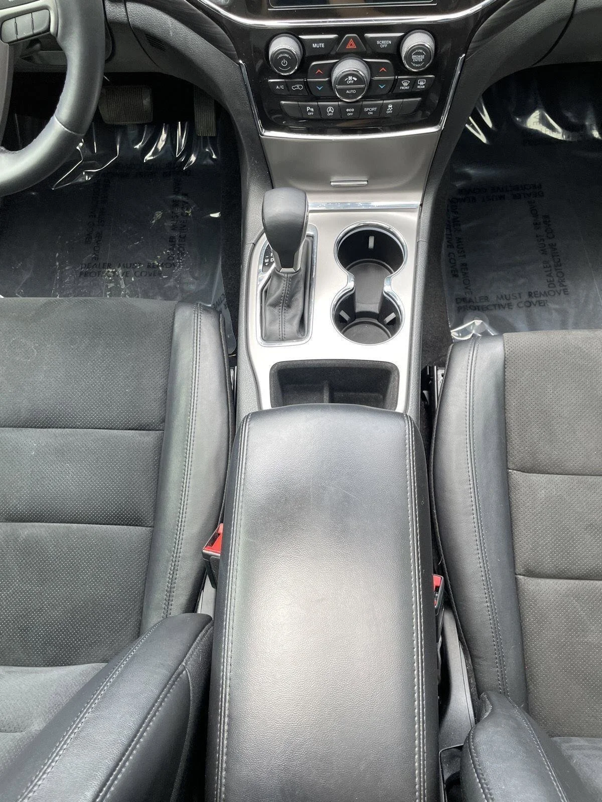 Used 2021 Billet Silver Metallic Clearcoat Jeep Laredo X image 27
