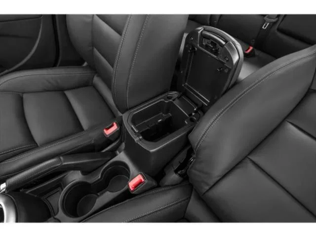 Used 2015 Silver Ice Metallic Chevrolet 1LT image 17