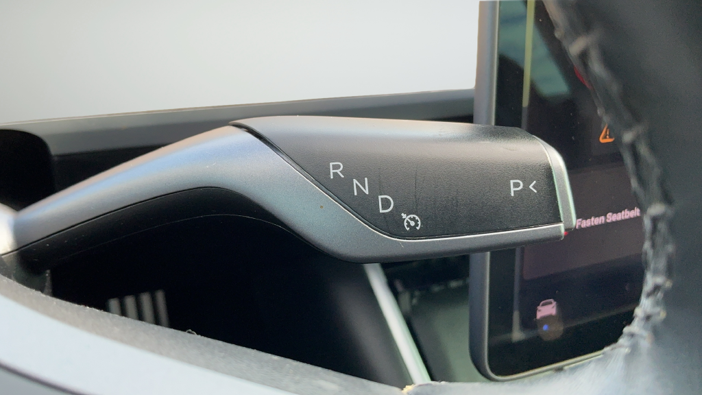 Used 2018  Tesla Long Range image 14