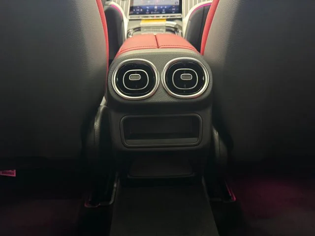 New 2027 Polar White Mercedes-Benz GLC 300 image 38