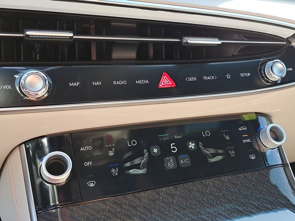 2026 GENESIS GV70 Sport Prestige - Photo 24