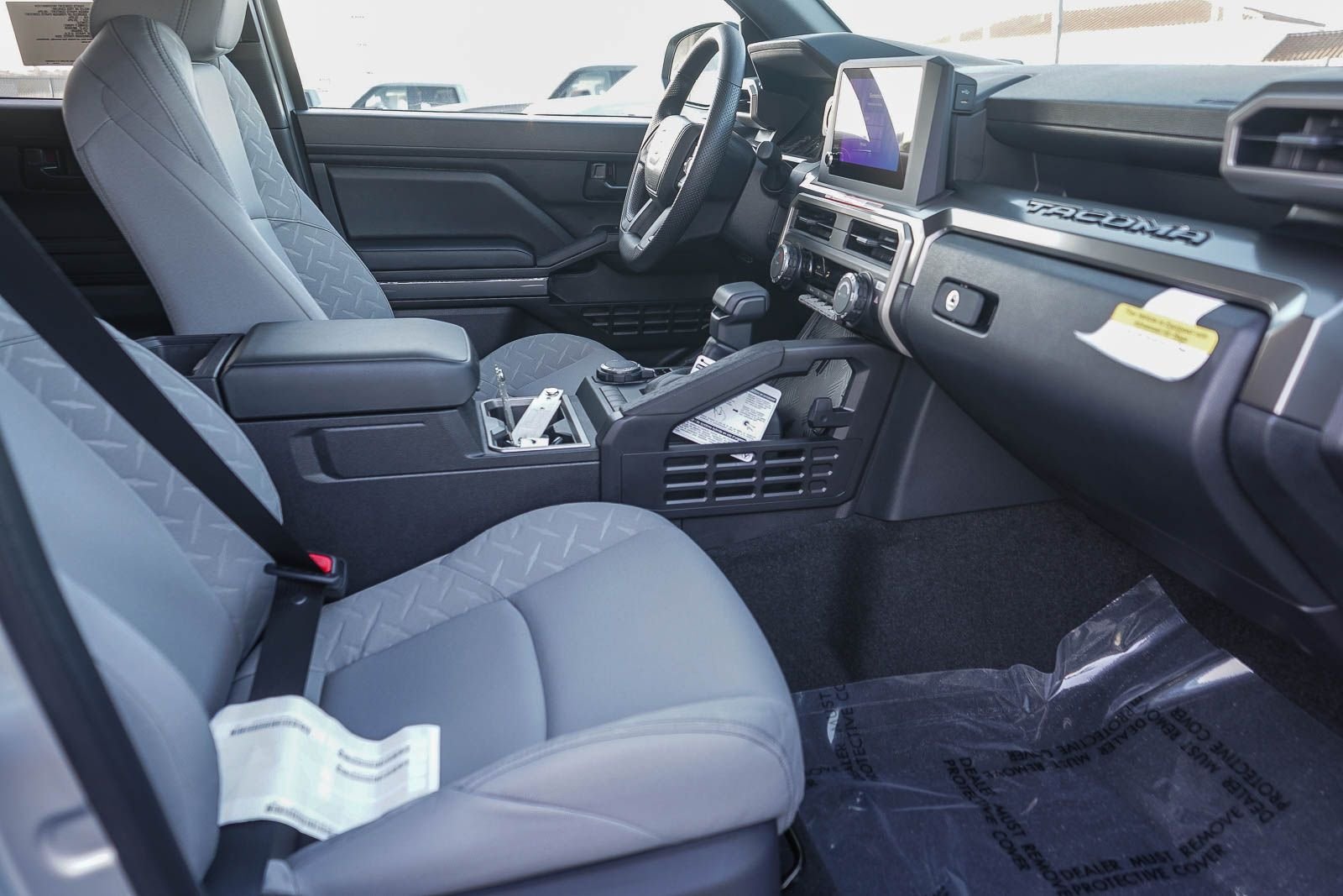 2026 Toyota Tacoma SR5 - Photo 16