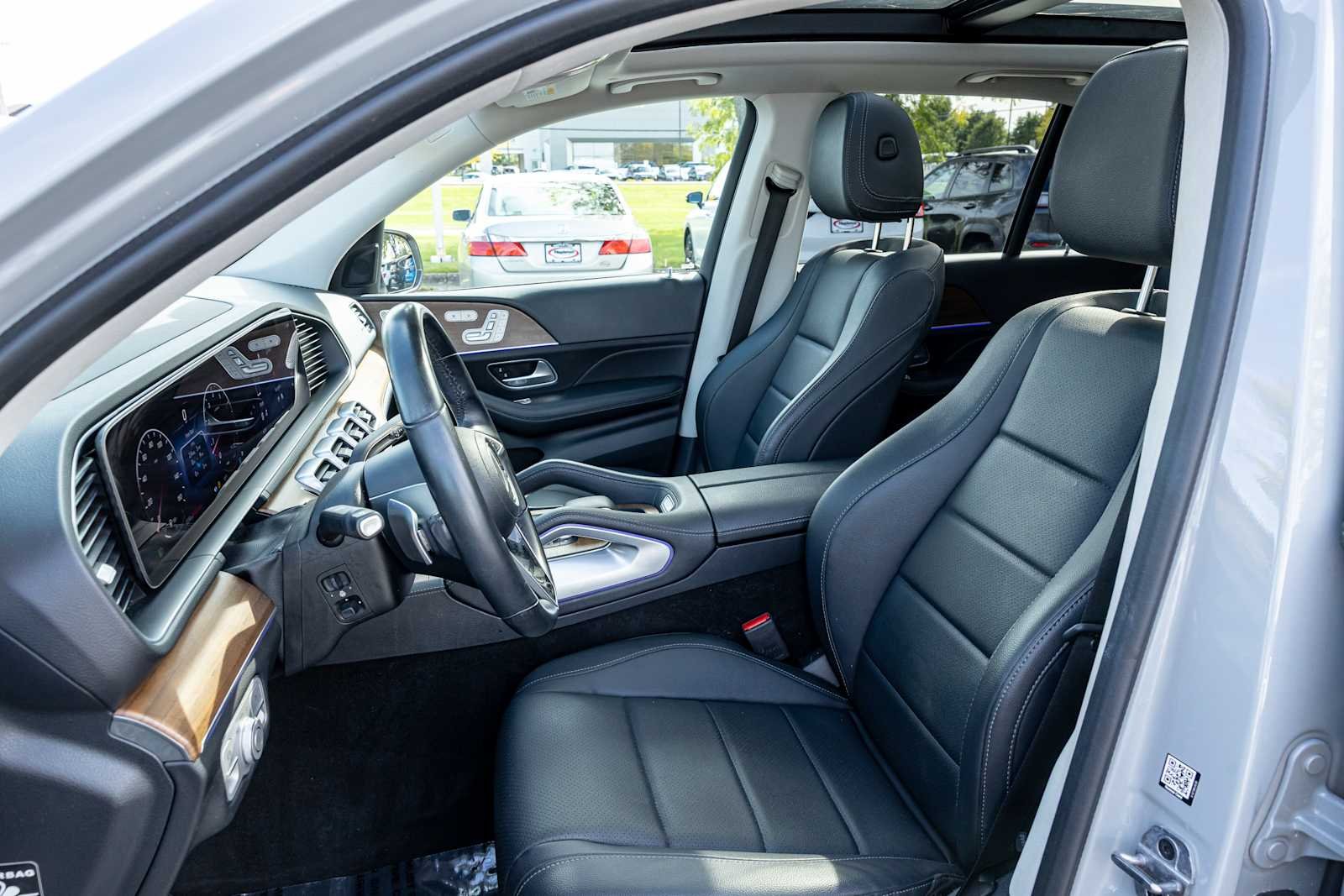 Used 2024 MANUFAKTUR Alpine Grey Mercedes-Benz GLE 450 image 28