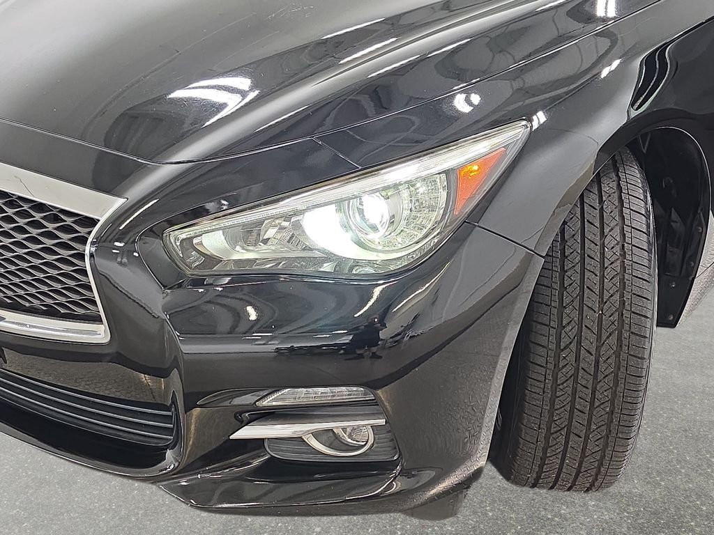 Used 2015 Black Obsidian INFINITI Base image 31