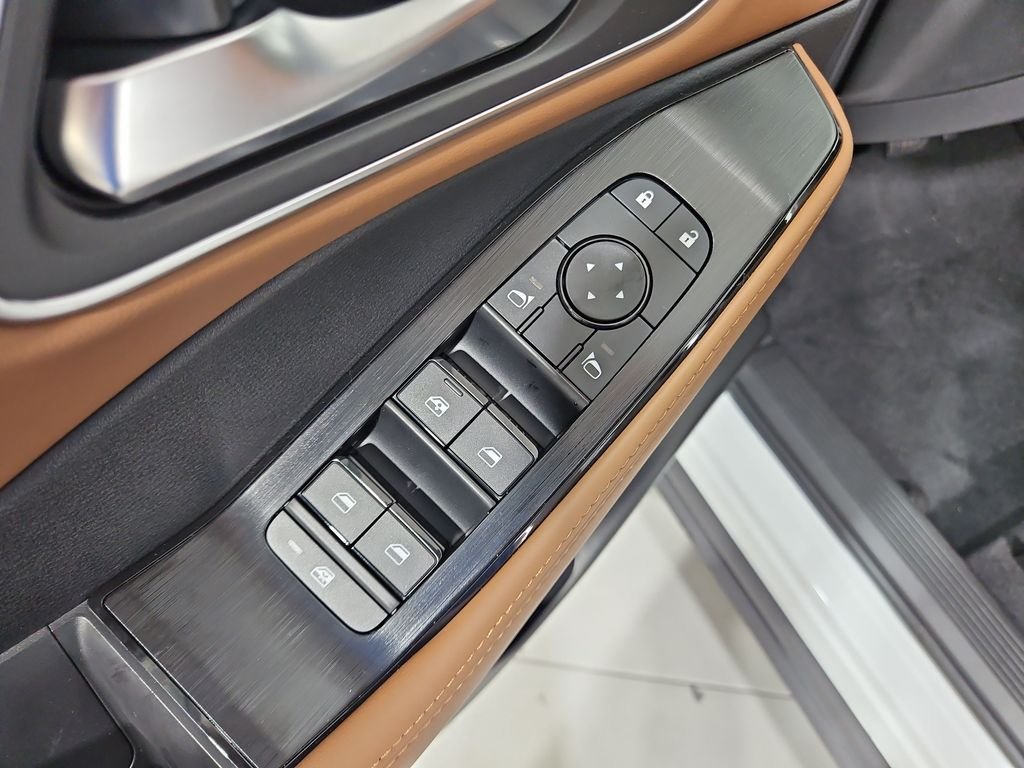 New 2026 White Nissan Platinum image 11