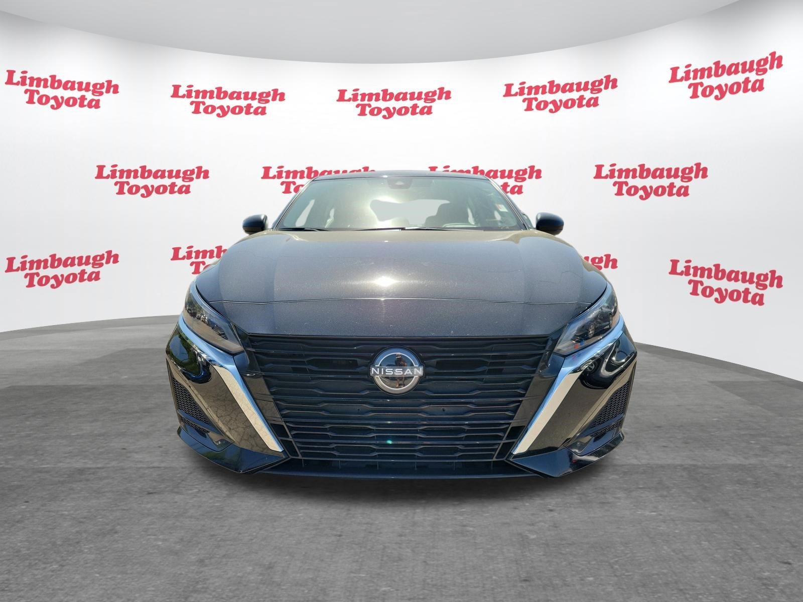 2025 Nissan Altima SV - Photo 20