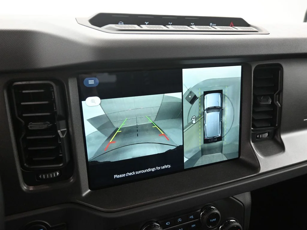 New 2025 Marsh Gray Ford Badlands image 14
