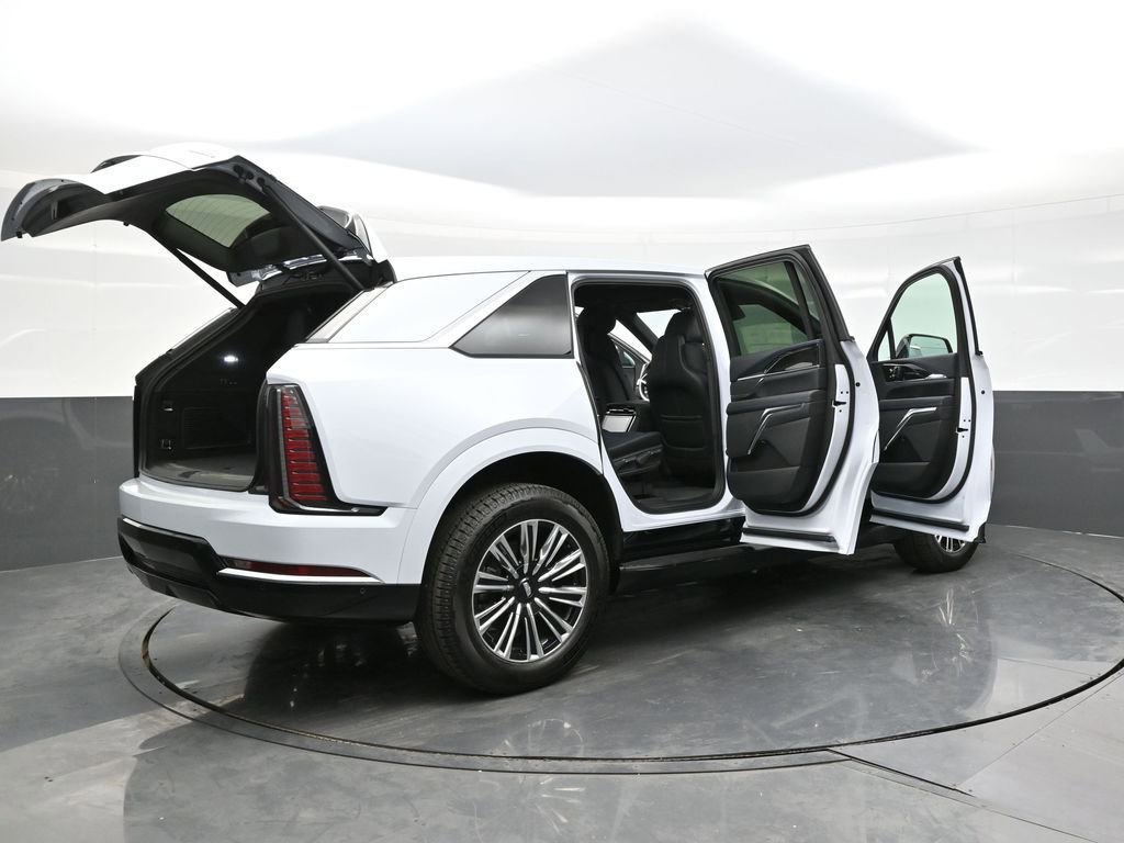 New 2026 Vibrant White Tricoat Cadillac Luxury image 30