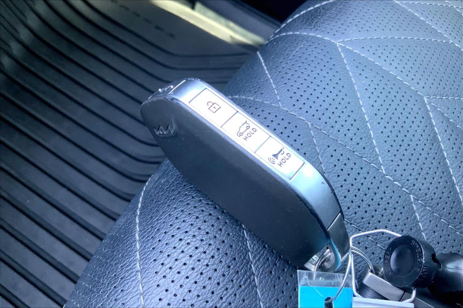 Used 2025 Midnight Lake Blue Kia SX X-Line image 14