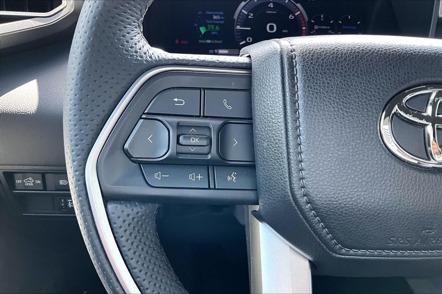 Used 2025 Wind Chill Pearl Toyota Limited Hybrid image 22