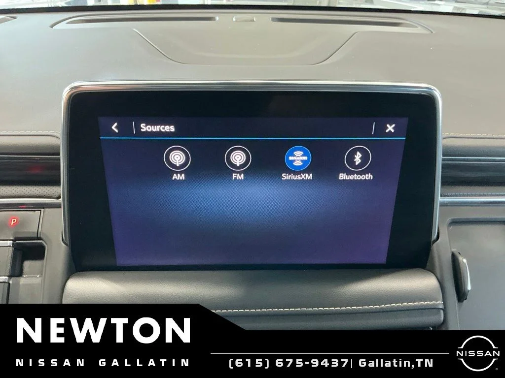 Used 2021 Onyx Black GMC SLT image 46