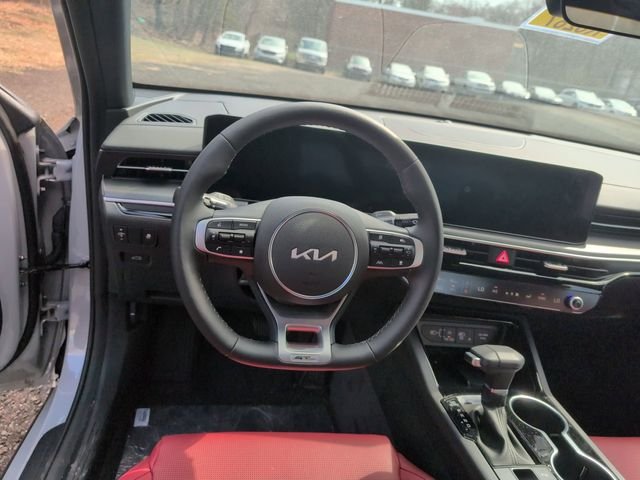 2026 Kia K5 GT-Line - Photo 13