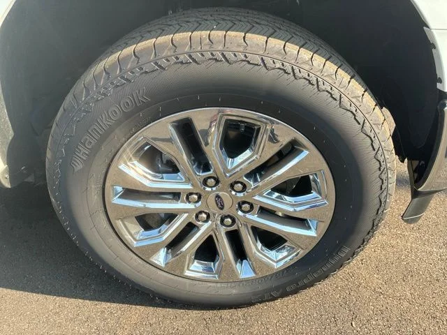 New 2026 White Ford Lariat image 14
