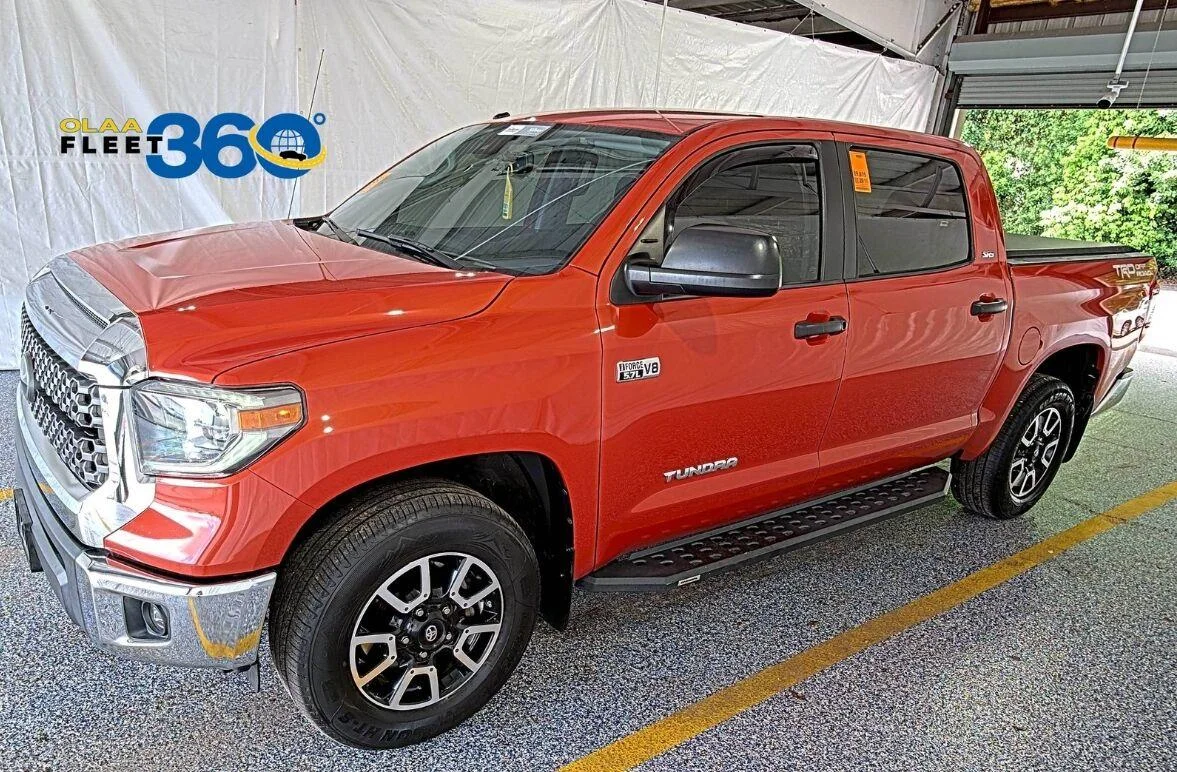 Used 2018 Orange Toyota SR5 image 6
