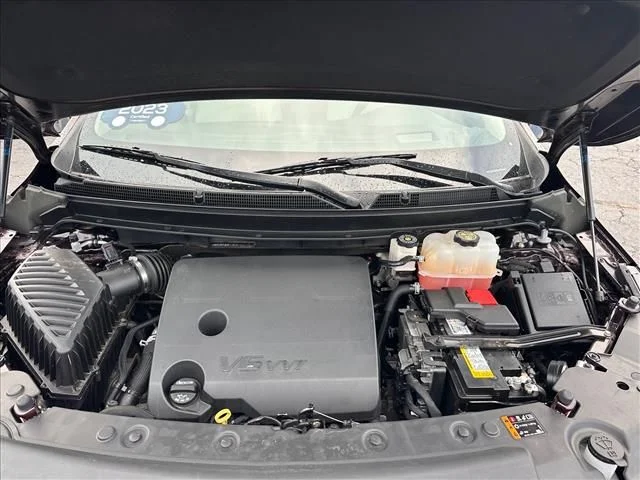 Used 2023 Red Buick Avenir image 35
