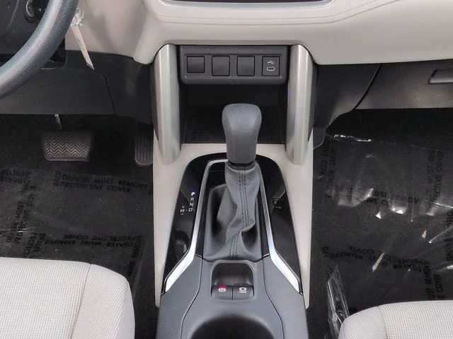 Certified Used 2024  Toyota L image 19