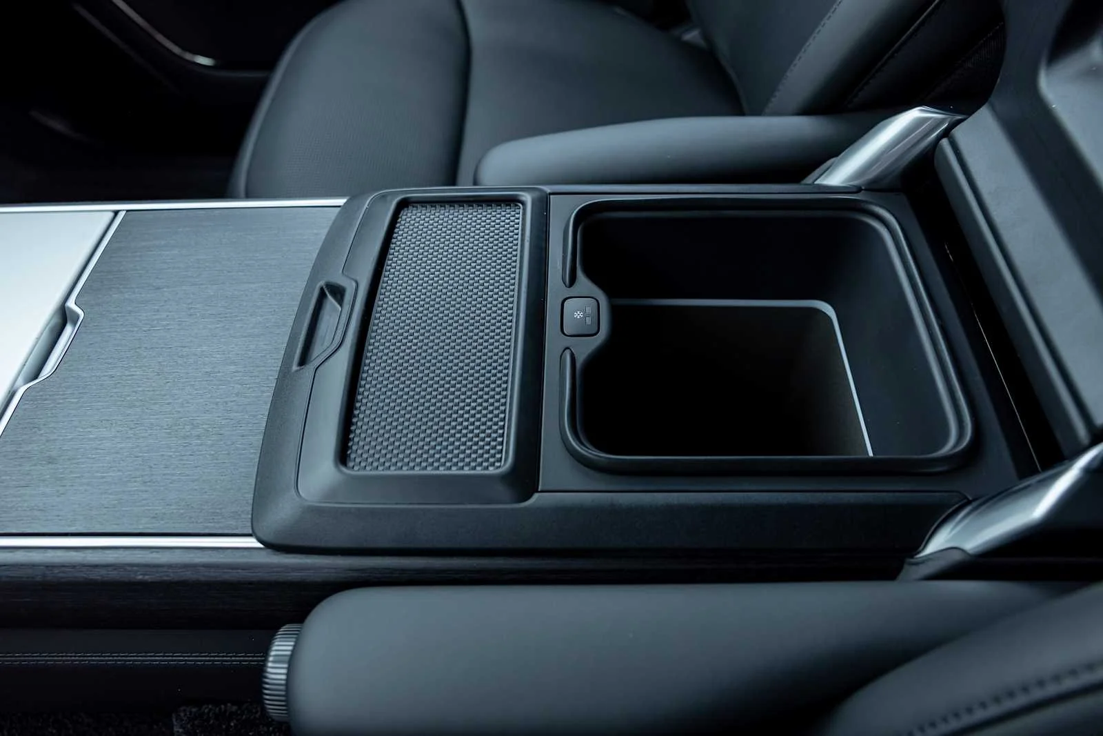 2026 Land Rover Range Rover SV - Photo 24
