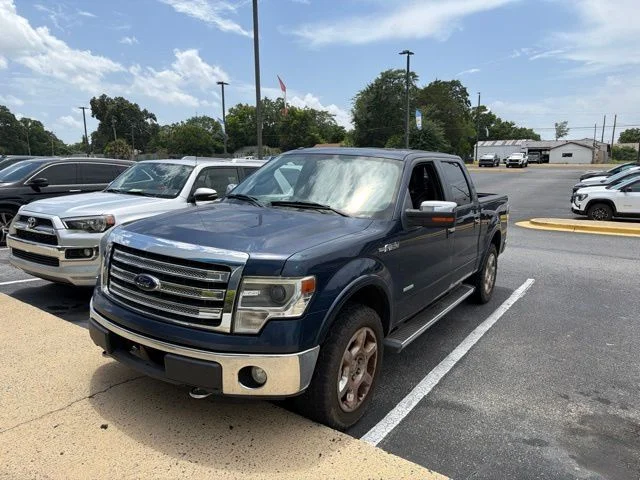 Used 2013 Blue Ford Lariat image 2