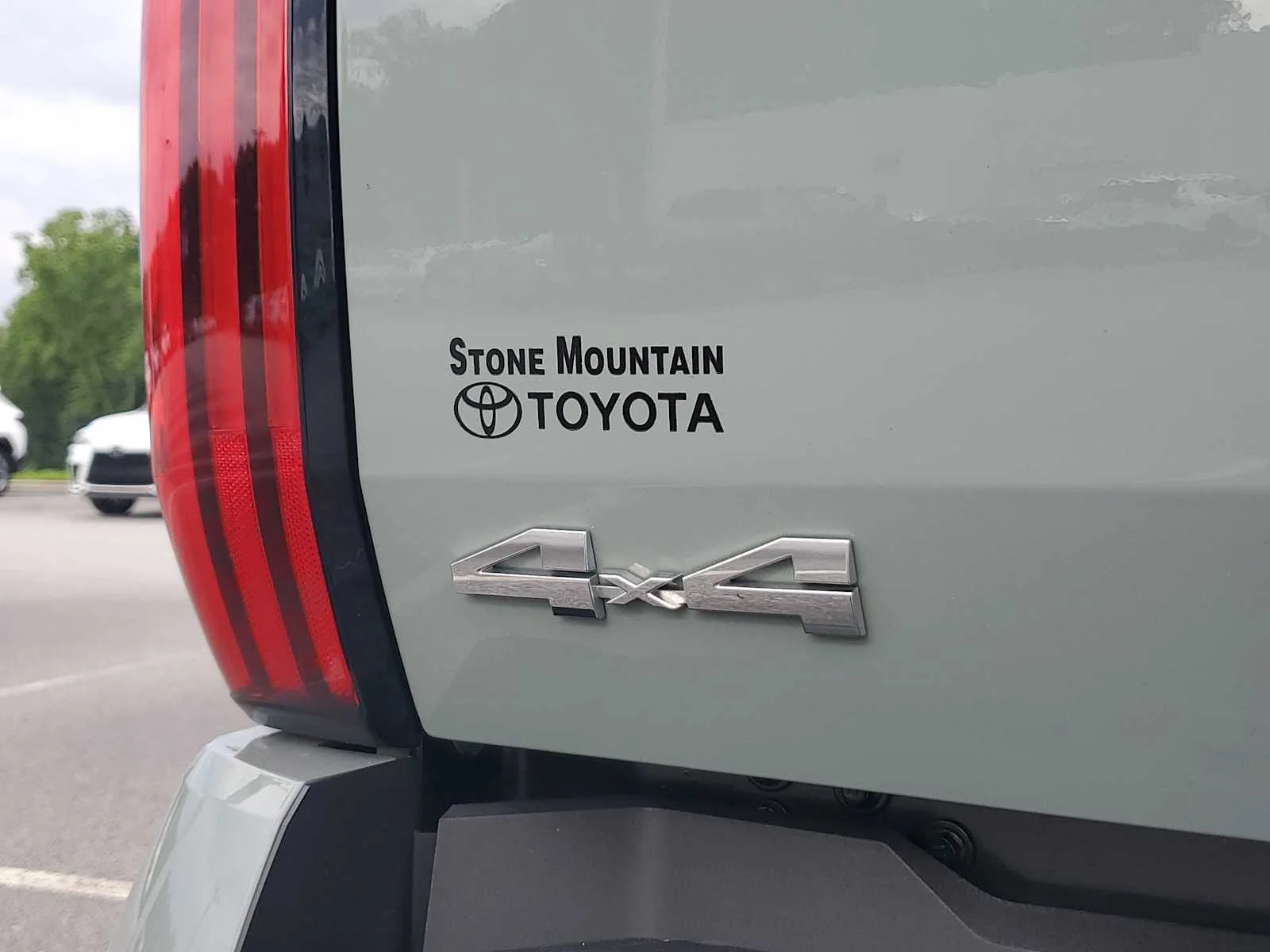Used 2025 Lunar Rock Toyota Limited image 8