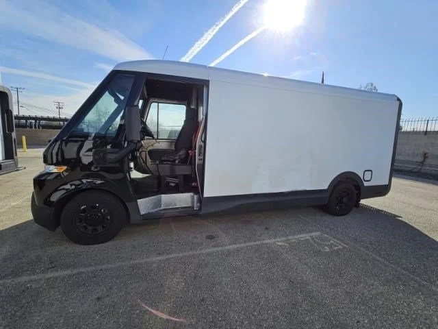 Used 2023 Black BrightDrop EJY image 2