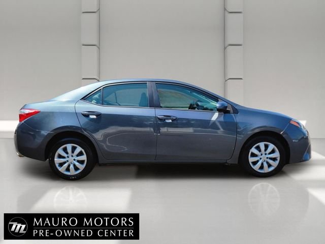 Used 2015 Toyota Corolla LE with VIN 2T1BURHE8FC367373 for sale in North Haven, CT