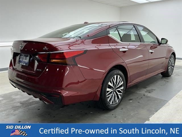 Used 2024 Scarlet Ember Nissan 2.5 SV image 4