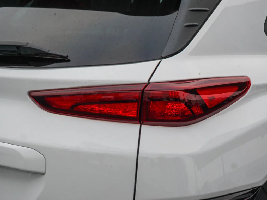 Used 2023 White Hyundai SEL image 8