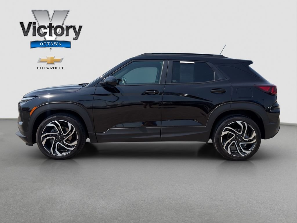 Used 2025 Black Chevrolet RS image 3