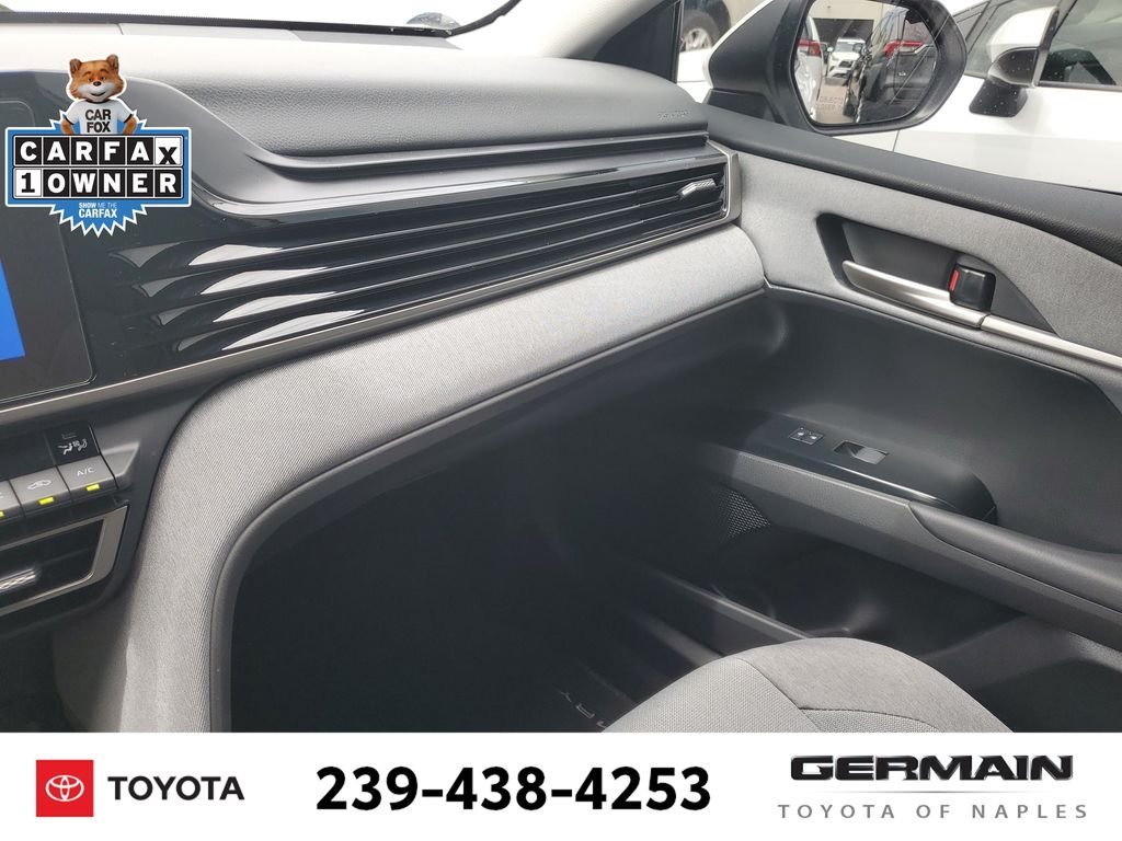 Used 2025 White Toyota LE image 35
