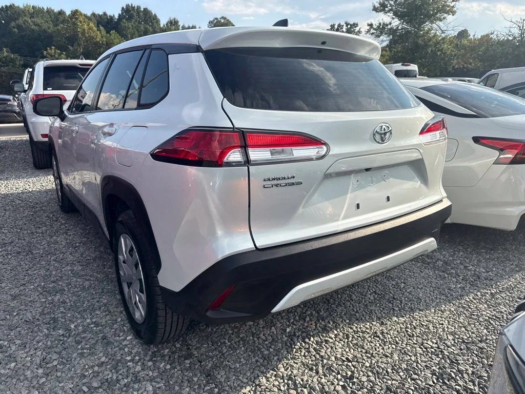 Used 2023 Beige Toyota L image 4