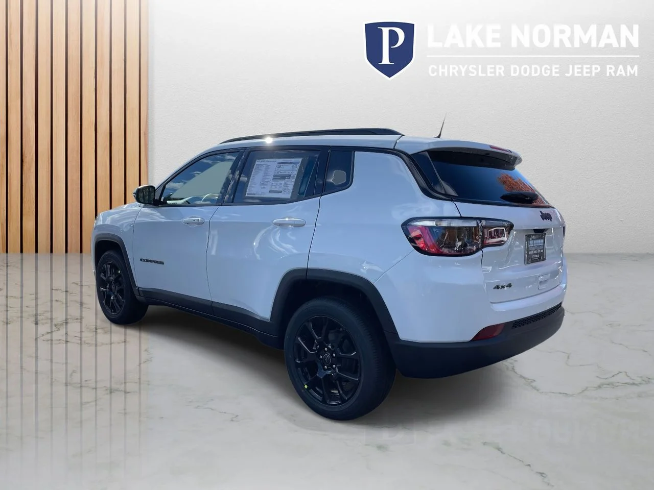 New 2026 Bright White Clear-Coat Exterior Paint Jeep Latitude image 7