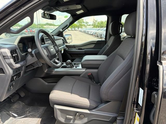 New 2026 Agate Black Metallic Ford XLT image 13