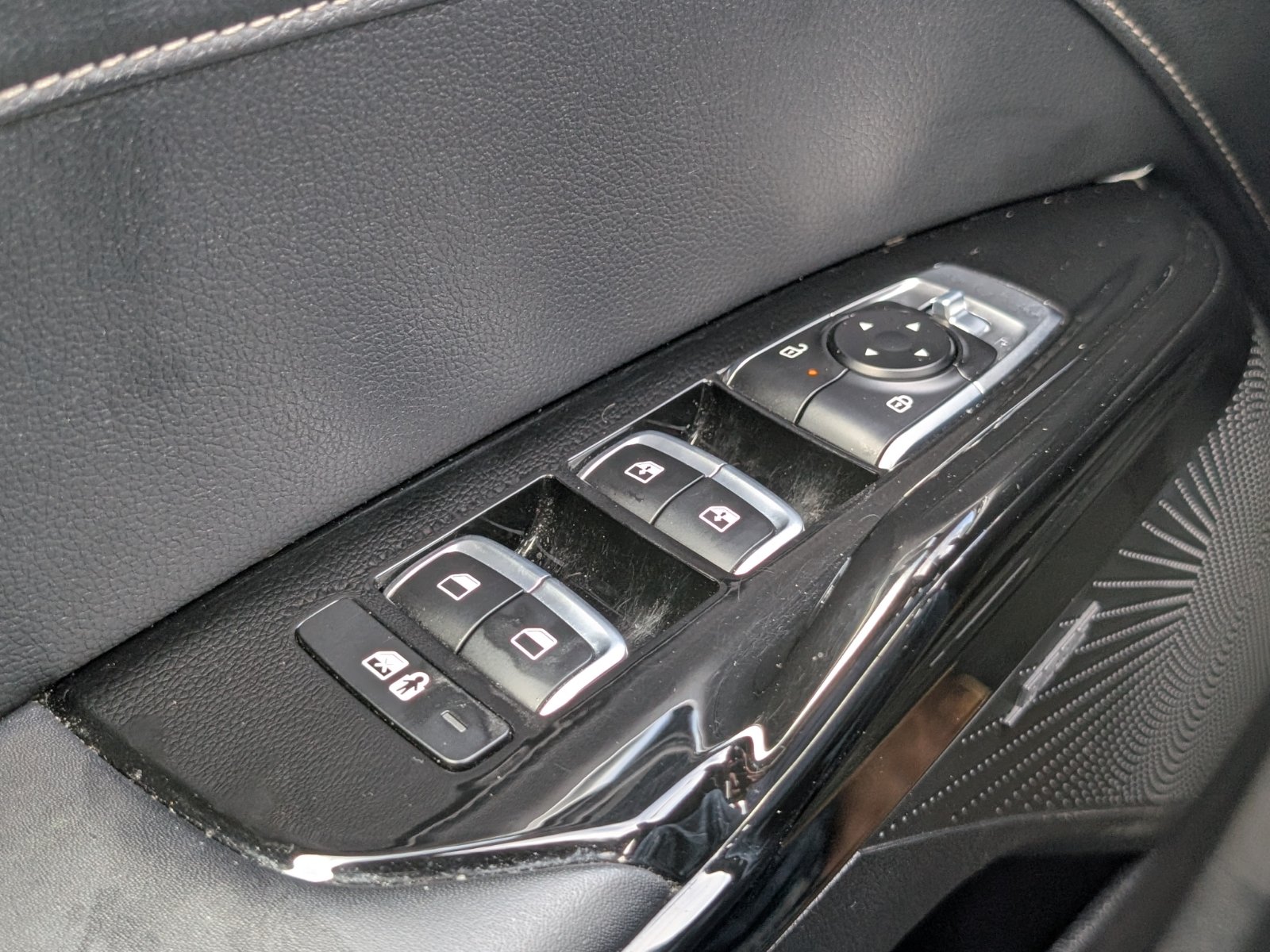2025 Kia K5 GT-Line - Photo 21