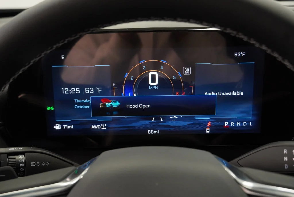 New 2027 Mosaic Black Metallic Chevrolet LT image 24
