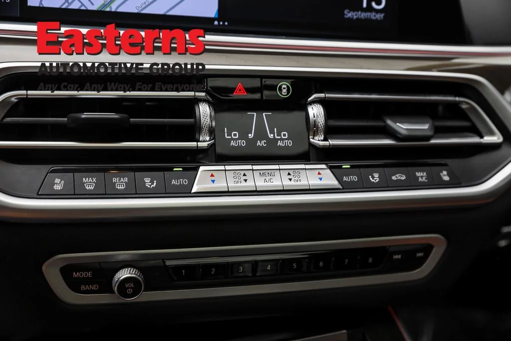 Used 2022 Red BMW M50i image 20