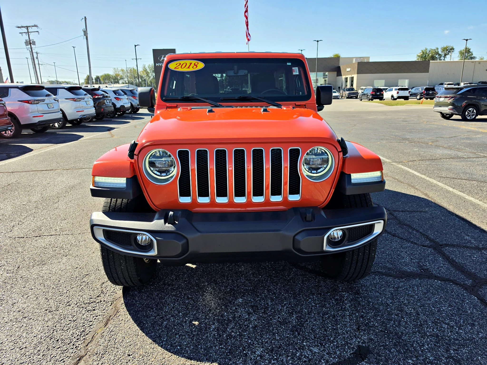 Used 2018 Punkn Metallic Clearcoat Jeep Sahara image 2
