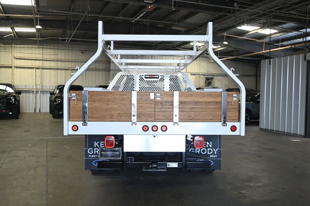 New 2026 Oxford White Ford XL image 8
