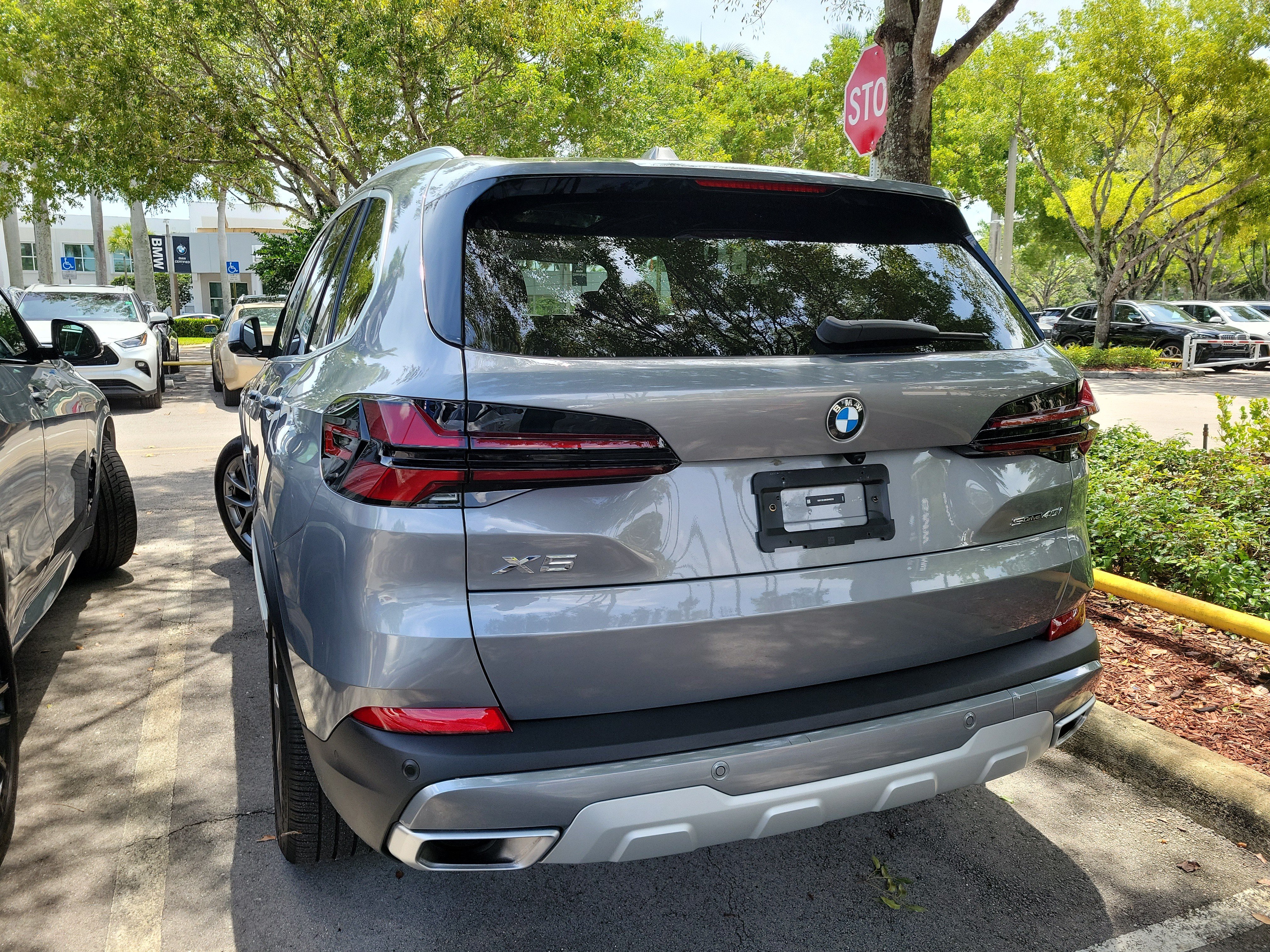 Certified Used 2025 Skyscraper Grey Metallic BMW sDrive40i image 9