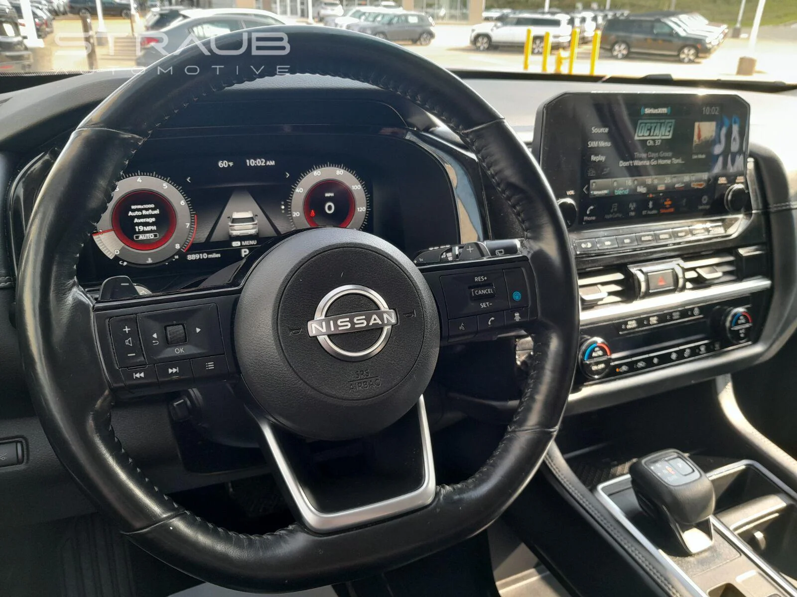 Used 2022 Scarlet Ember Tintcoat Nissan Platinum image 11