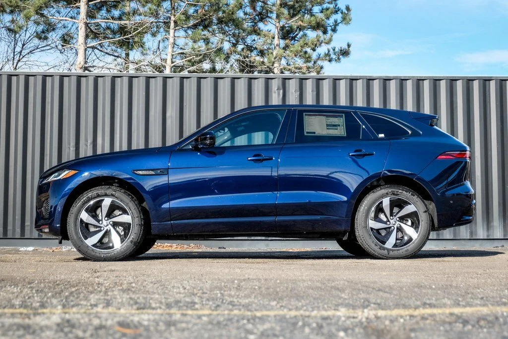 2026 Jaguar F-Pace R-Dynamic S - Photo 3