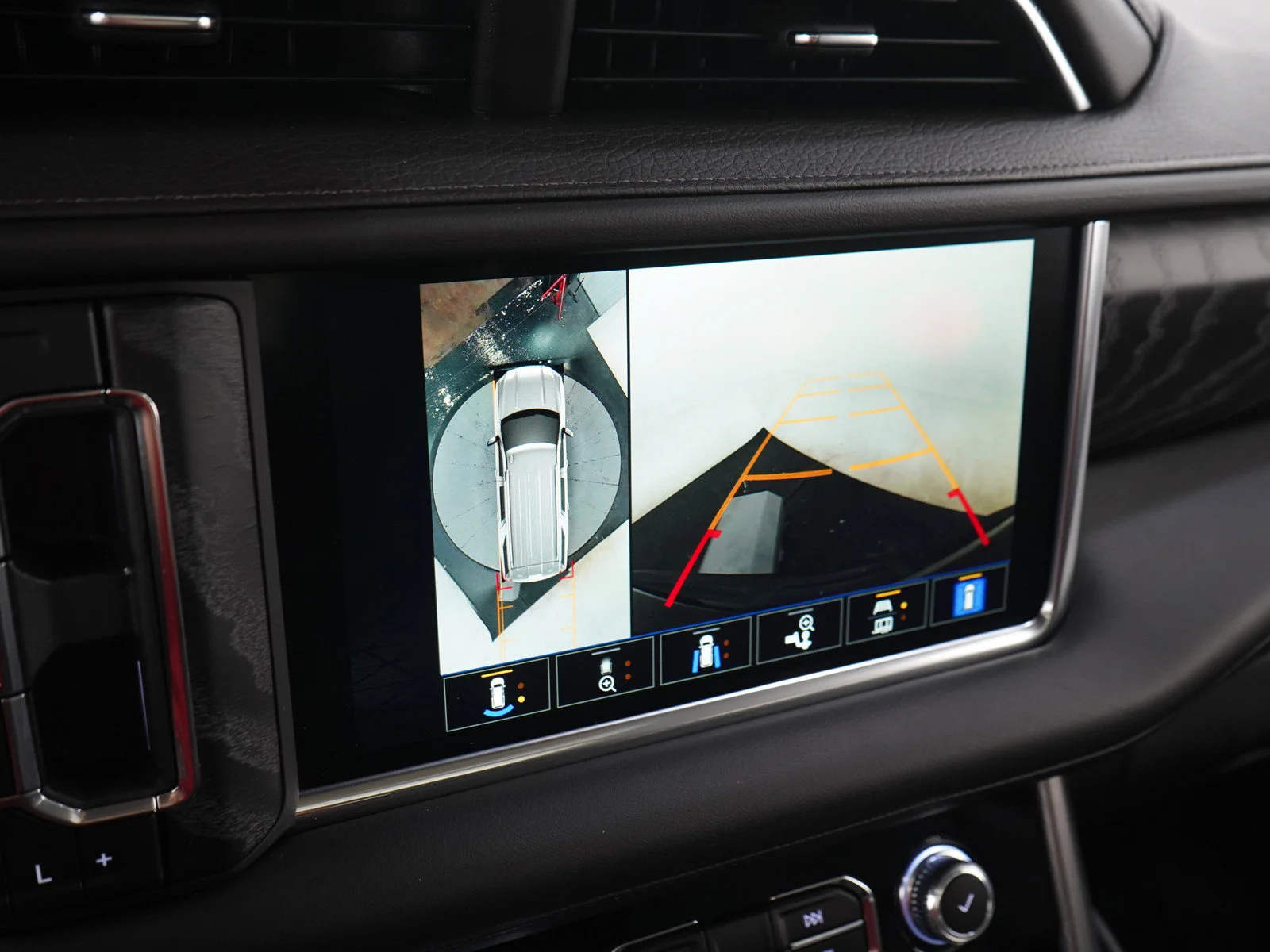 Used 2023 Onyx Black GMC Denali image 23
