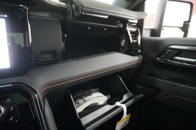 2026 GMC Sierra 2500HD AT4 - Photo 46