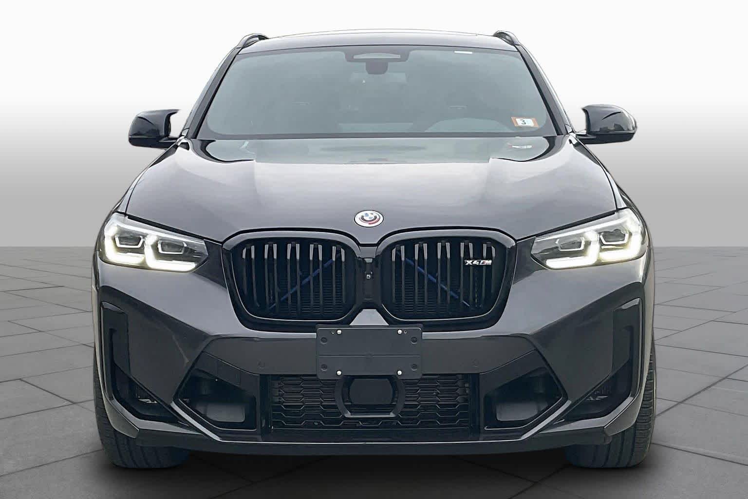 Used 2022 Dark Graphite Metallic BMW  image 3
