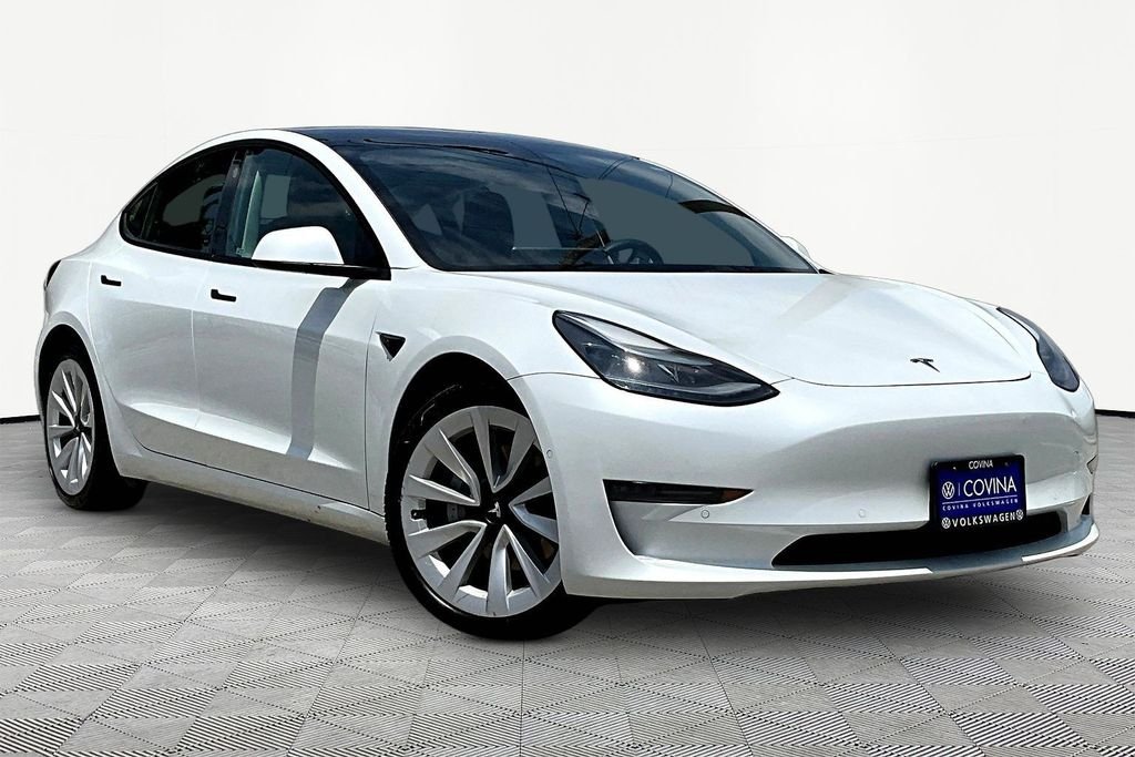 2022 Tesla Model 3 Long Range Dual Motor All-Wheel Drive's photo