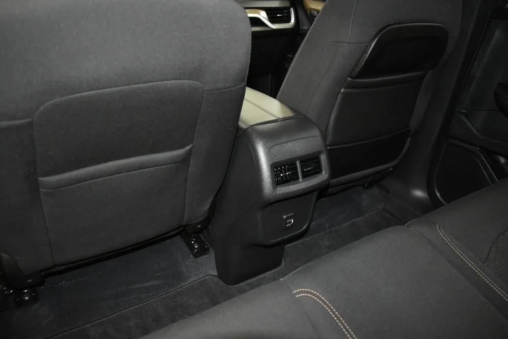 Used 2021 Satin Steel Metallic GMC SLE image 20