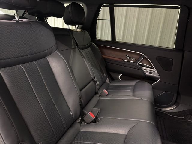 2023 Land Rover Range Rover SE - Photo 19