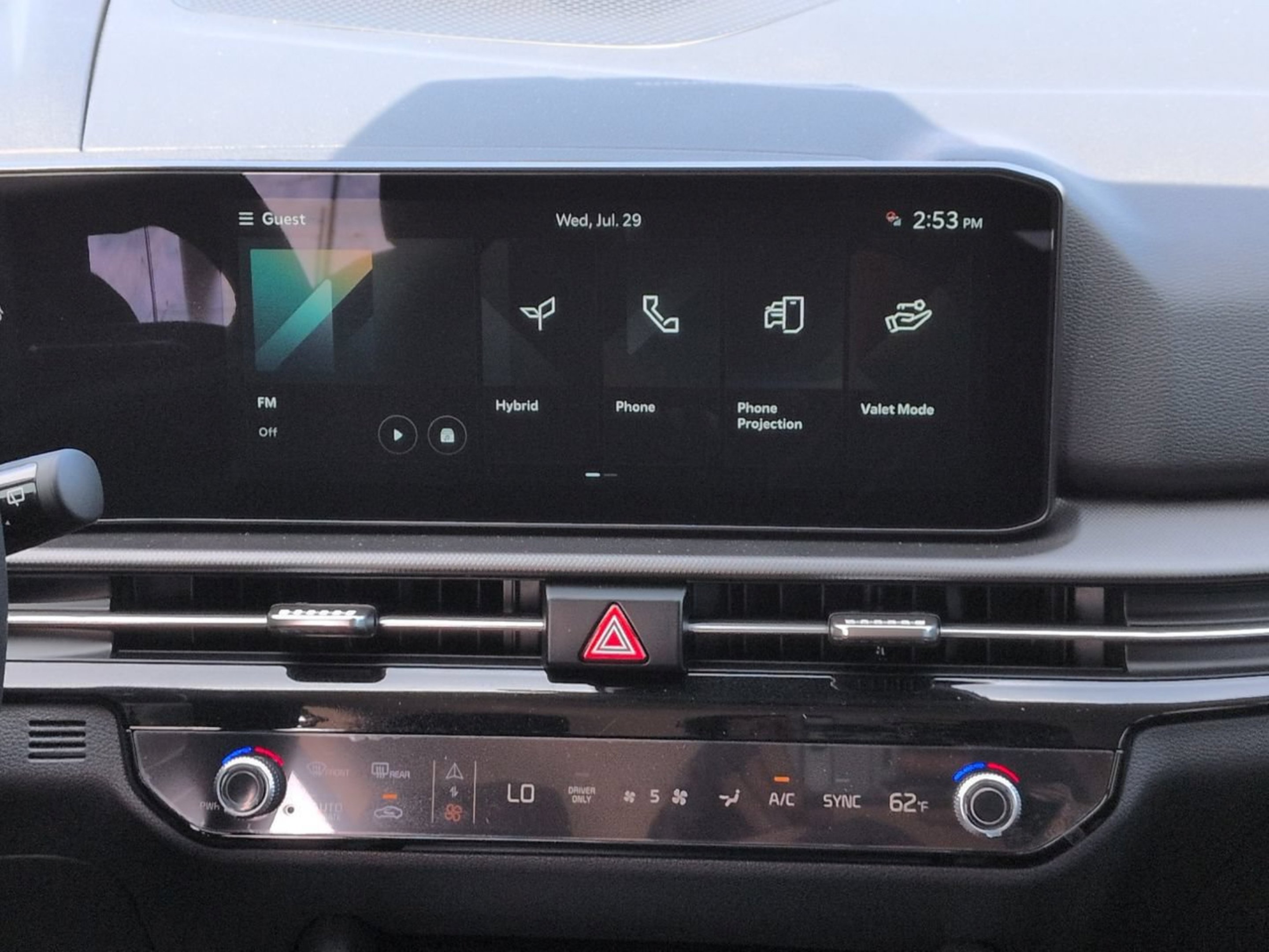New 2027 Snow White Pearl Kia LX image 19