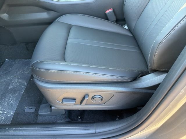 New 2026 Volcanic Sand Kia EX AWD image 15