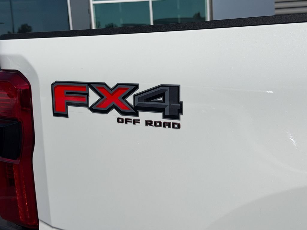 New 2026 Star White Metallic Tri-Coat Ford F-250® Lariat® image 9