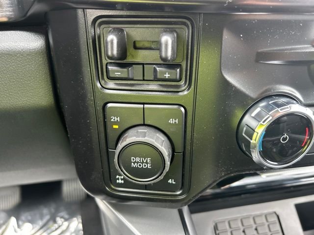 New 2026 Glacier Gray Metallic Tri-Coat Ford F-350® Lariat® image 27